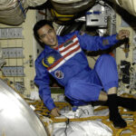 การแกว่งตัวของดาวอังคาร อาจเป็นสัญญาณของสสารมืด