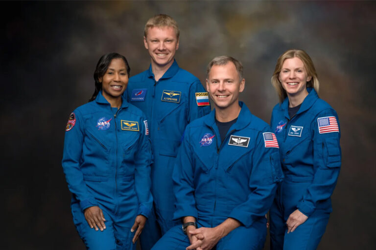 crew-9