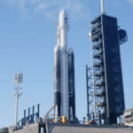 SpaceX ประสบความสำเร็จ! Starship ลงจอดด้วยแขนกลในเที่ยวบินทดสอบครั้งประวัติศาสตร์