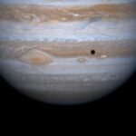 ม่านแสงออโรราที่ขั้วเหนือของดาวเสาร์