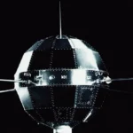 ดาวเคราะห์โชคร้ายกำลังสลายตัว ทิ้งไว้เพียงหางคล้ายดาวหาง!