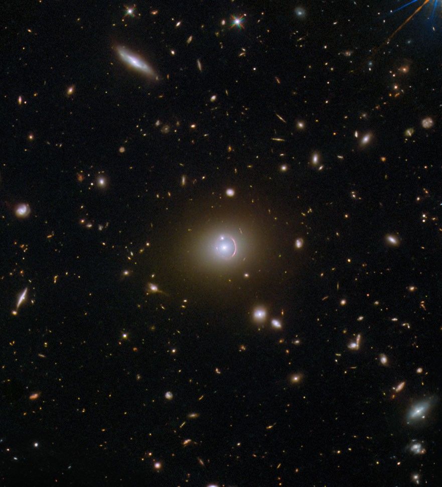 Hubble_HerS 020941_potw2401a