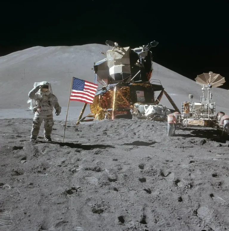 apollo_15_moon_landing_29_eva3_irwin