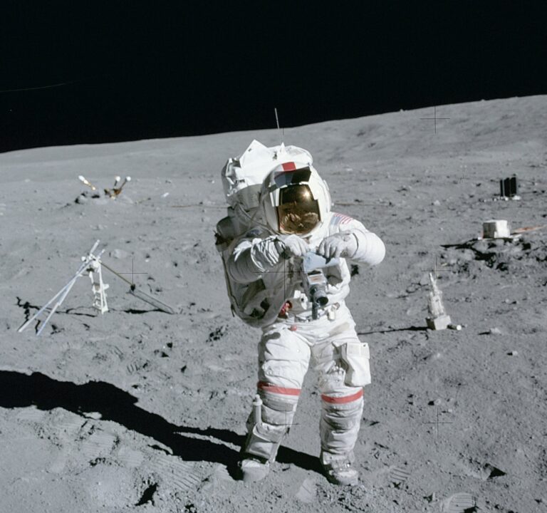 JohnYoung-Apollo16