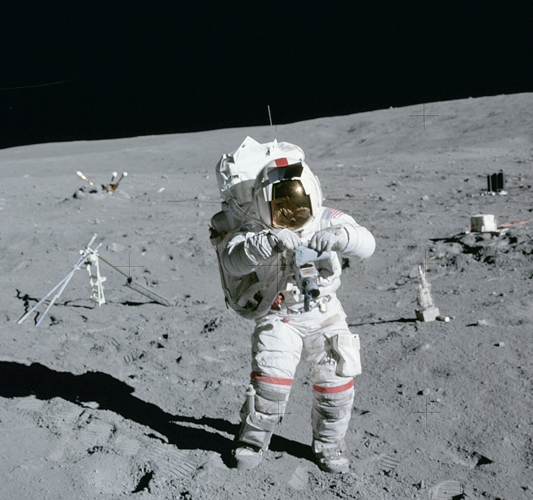 JohnYoung-Apollo16