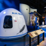 ยาน SDO ของนาซา จับภาพปรากฏการณ์ดวงจันทร์เคลื่อนผ่านหน้าดวงอาทิตย์และปรากฏการณ์โลกบดบังดวงอาทิตย์ ในวันเดียวกัน