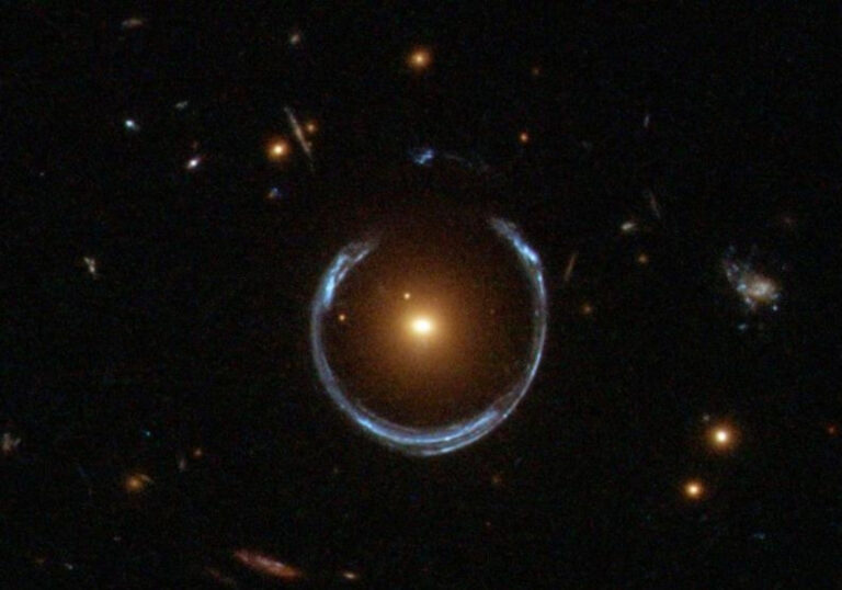 Cosmic Horseshoe