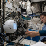 กล้องเจมส์ เว็บบ์ เผยโฉมหลุมดำมวลยิ่งยวด ที่ซ่อนตัวในม่านฝุ่น กำลังกลืนกินดาวฤกษ์