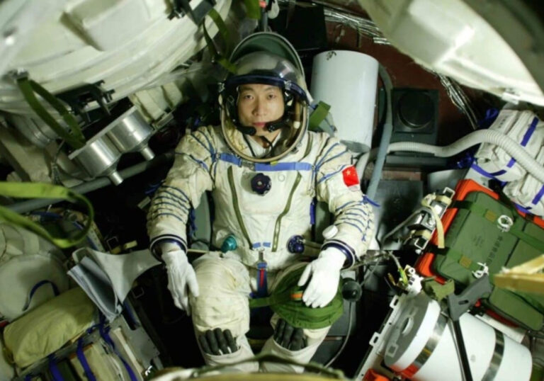 Yang Liwei