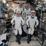 ปริศนา “จุดแดงจิ๋ว” ในเอกภพยุคแรก อาจเป็นหลุมดำมวลยิ่งยวดในร่างพรางตัว