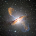 นักวิทยาศาสตร์พบ “สสารมืด” อาจเคยร้อนระอุและเคลื่อนที่เร็วเท่าแสงในช่วงบิกแบง