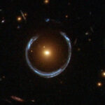 นักดาราศาสตร์เผยภาพสุดอลังการจากกล้องเจมส์เวบบ์ เจาะลึกแหล่งกำเนิด “บักกีบอล” ในอวกาศ